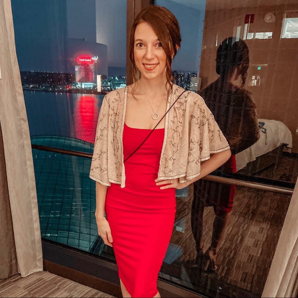 Meet your Posher, Alyson